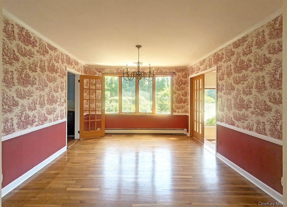 Chandelier, Empty room, Interior, Wood Texture Flooring