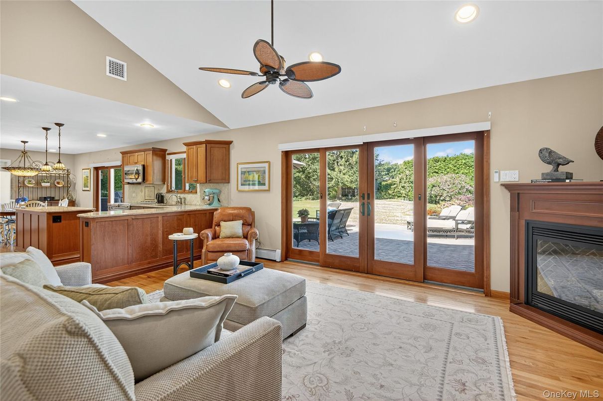 Fireplace, Interior, Kitchen, Living room, Pendant Lights, Recessed Lighting, Wood Texture Flooring