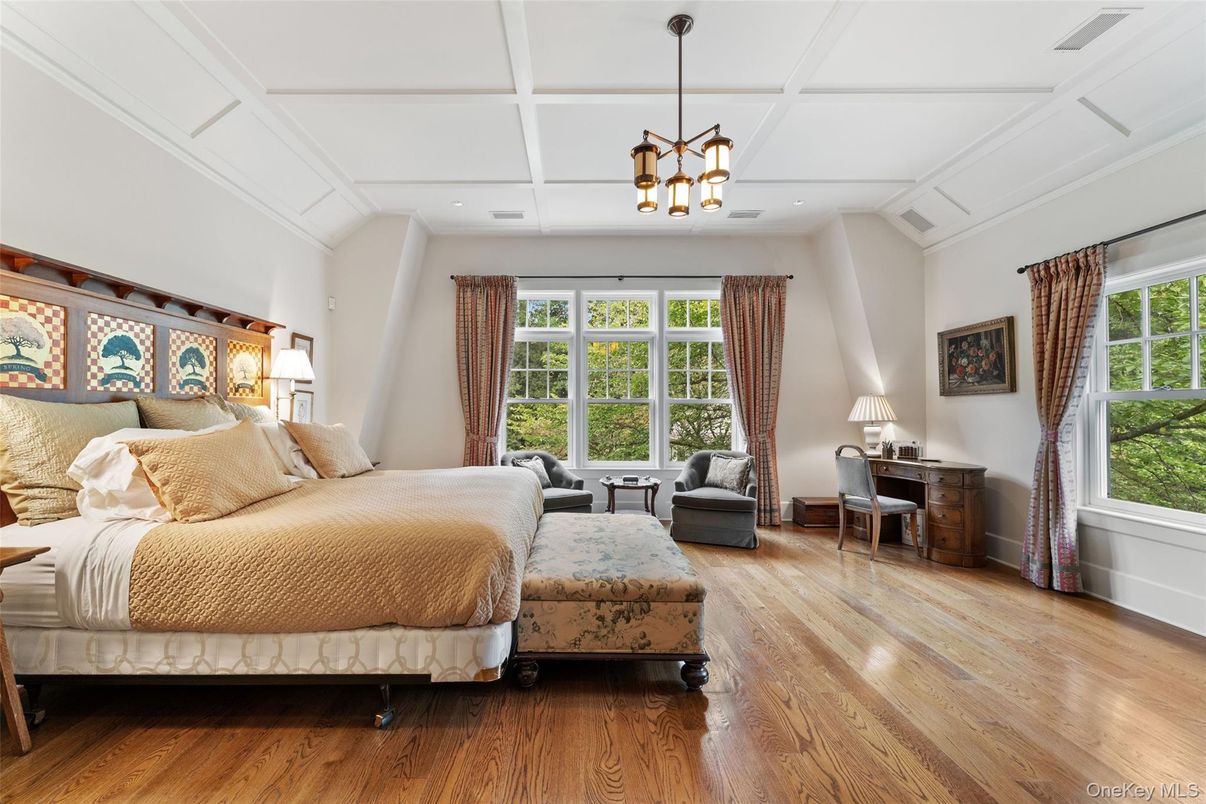 Bedroom, Interior, Pendant Lights, Wood Texture Flooring