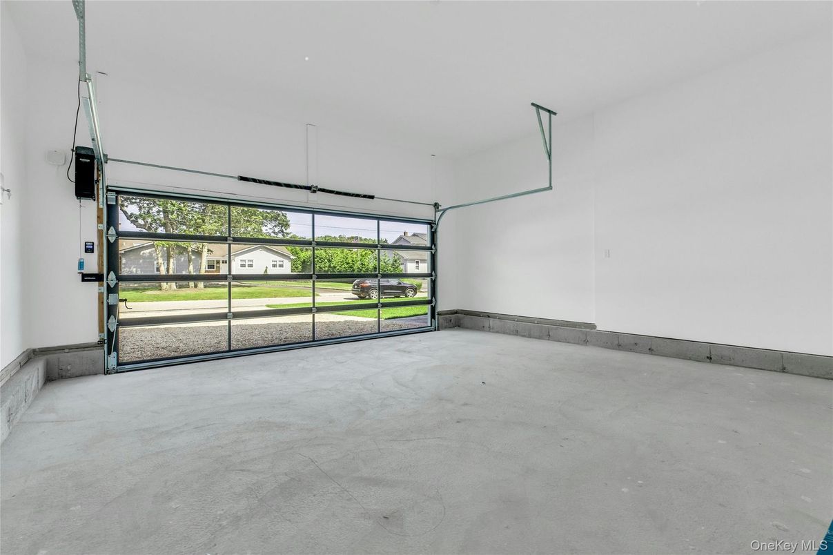 Empty room, Interior, Sun Room