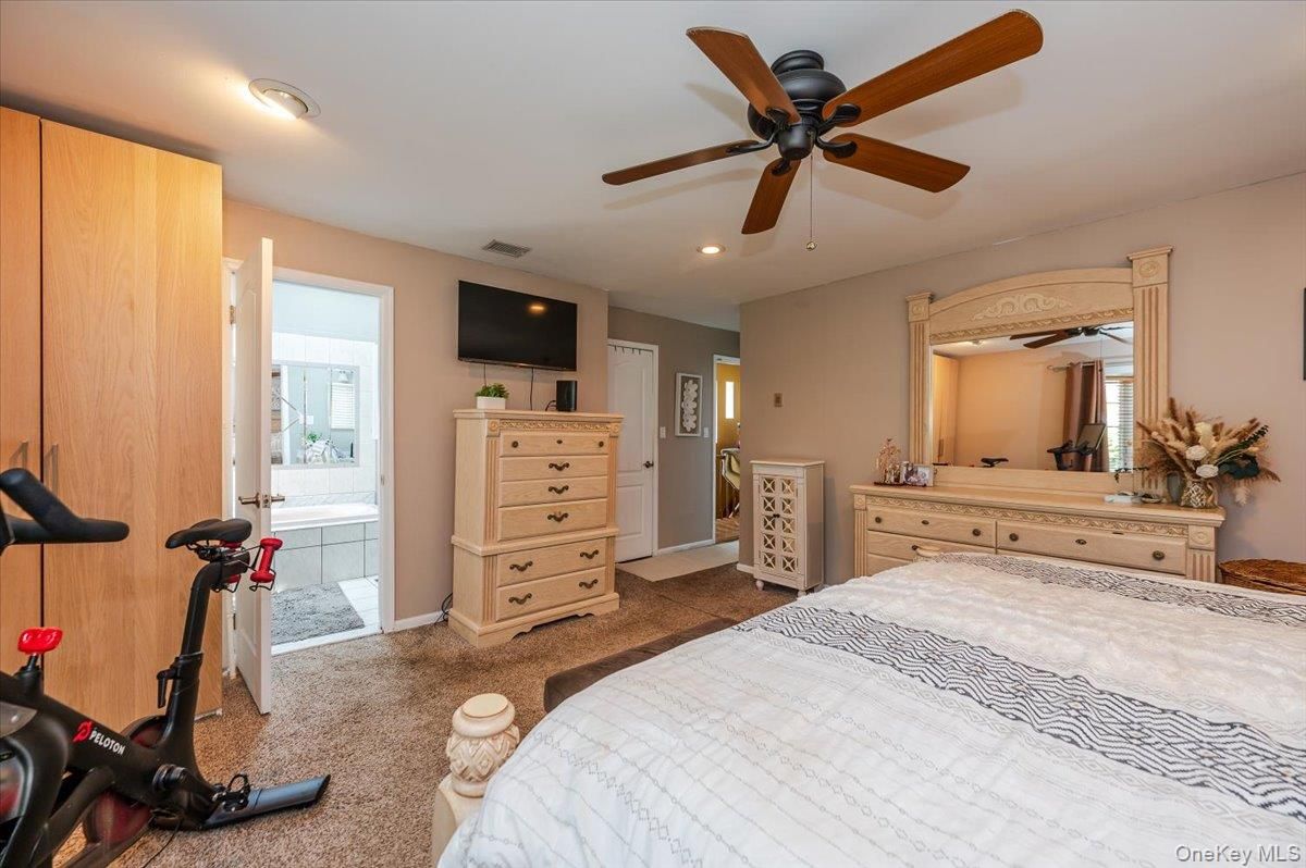 Bathroom, Bedroom, Fitness Equipment, Interior, Recessed Lighting