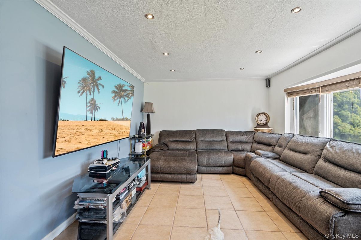 Interior, Living room, Recessed Lighting