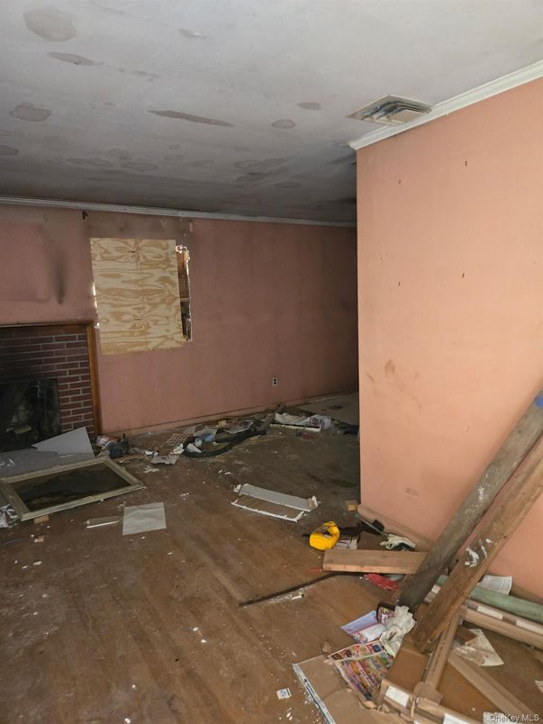 Fireplace, Interior