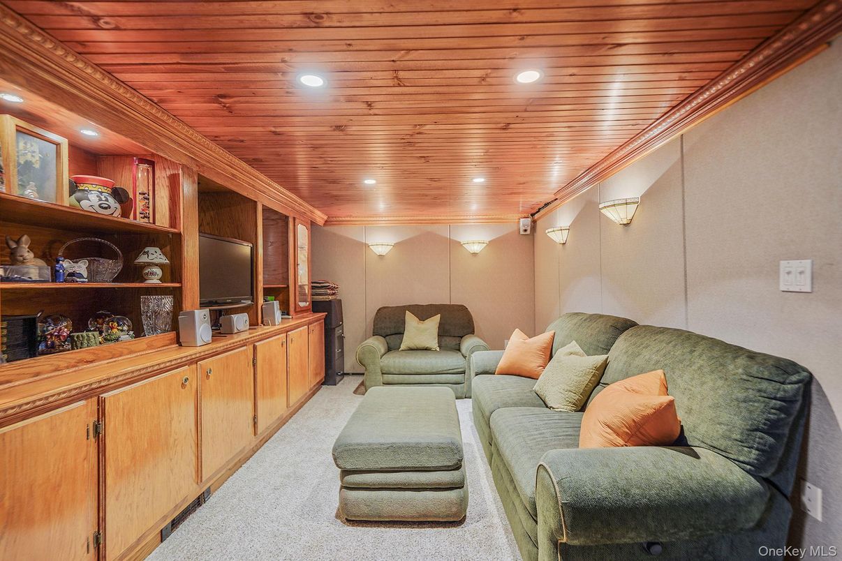 Interior, Living room, Recessed Lighting, Wooden Ceilings