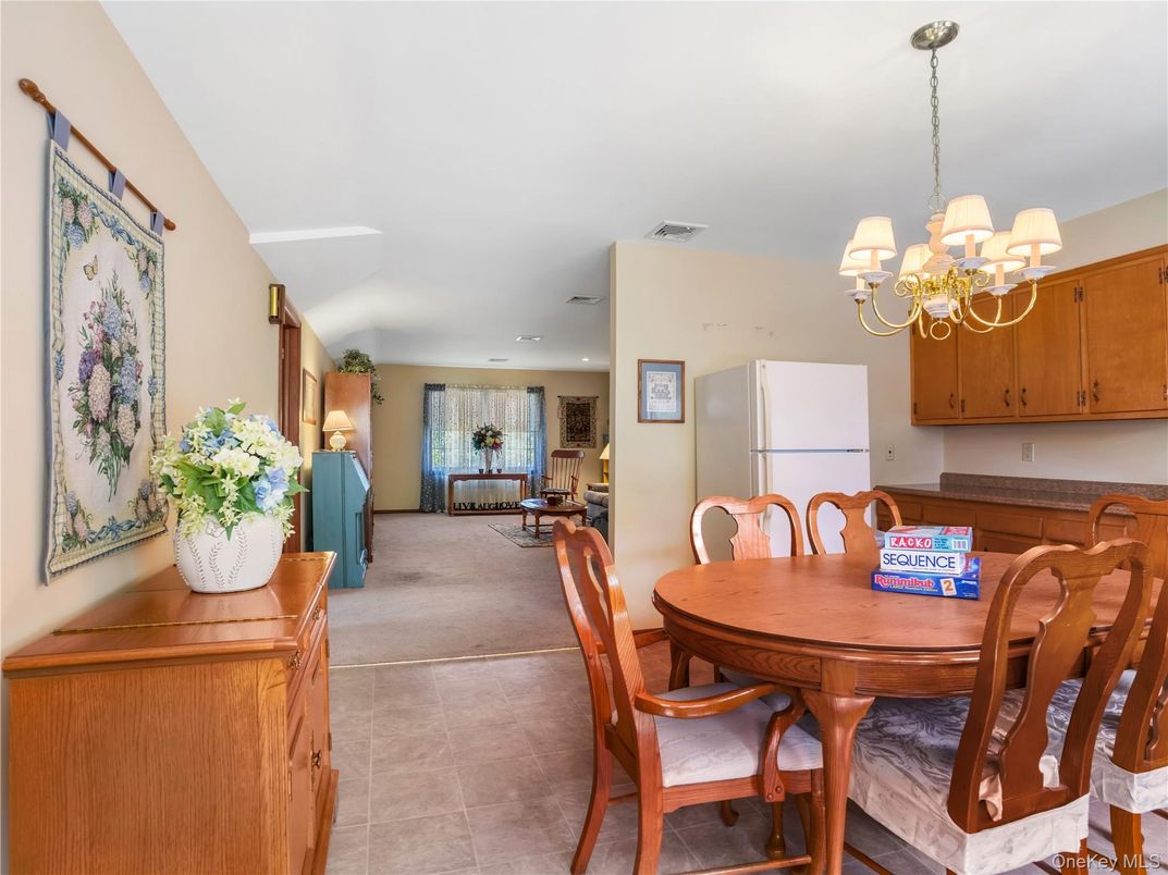 Chandelier, Dining room, Interior, Recessed Lighting
