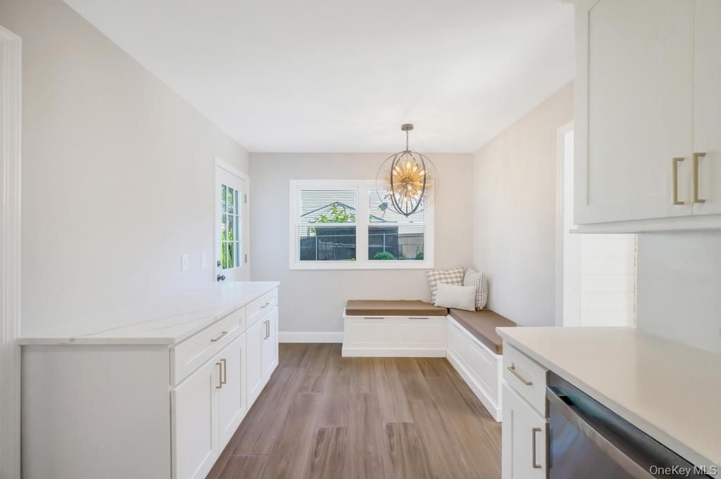 Chandelier, Interior, Kitchen, Wood Texture Flooring