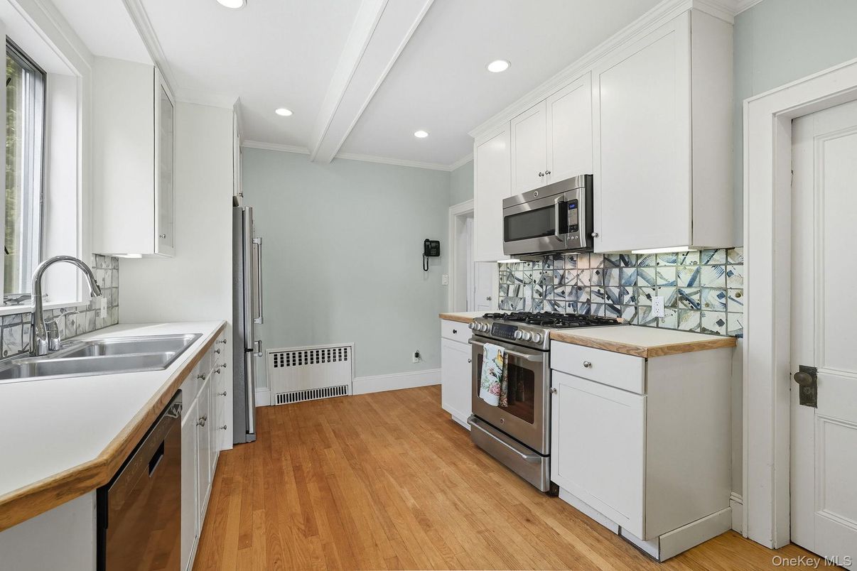 Interior, Kitchen, Recessed Lighting, Stainless Steel Appliances, Wood Texture Flooring