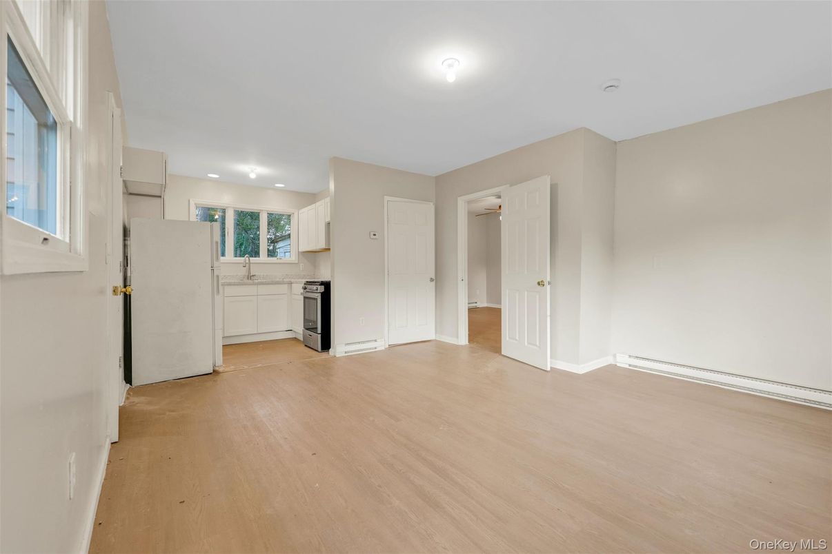 Empty room, Interior, Kitchen, Recessed Lighting, Wood Texture Flooring