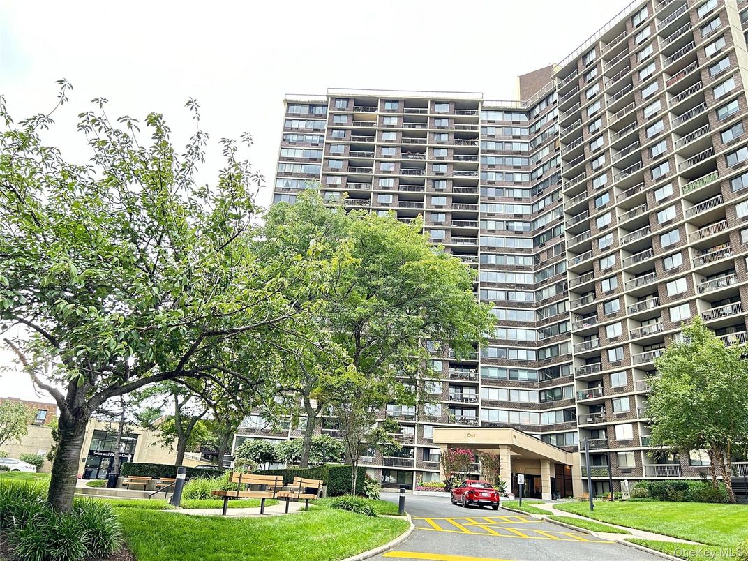 Exterior, Facade, Condo Building