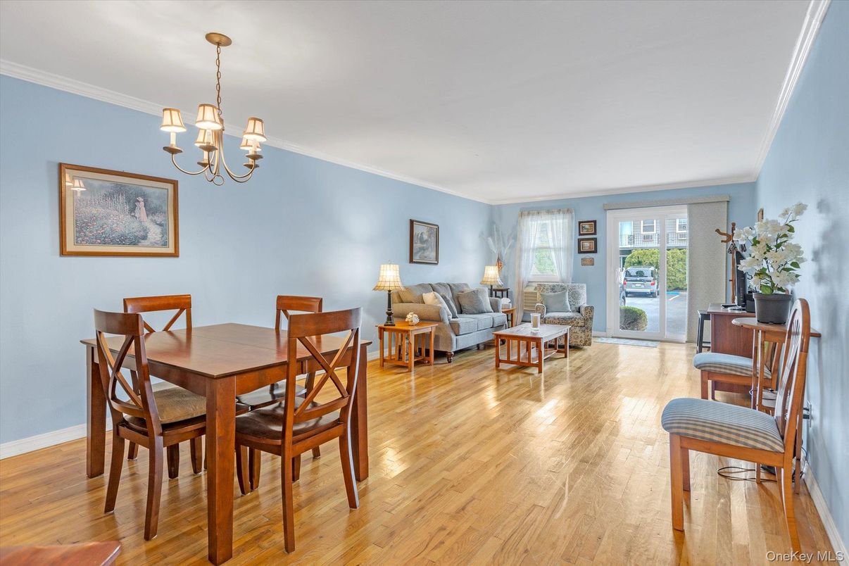 Chandelier, Dining room, Interior, Living room, Wood Texture Flooring