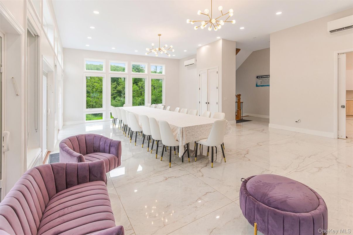 Dining room, Interior, Living room, Marble, Pendant Lights, Recessed Lighting