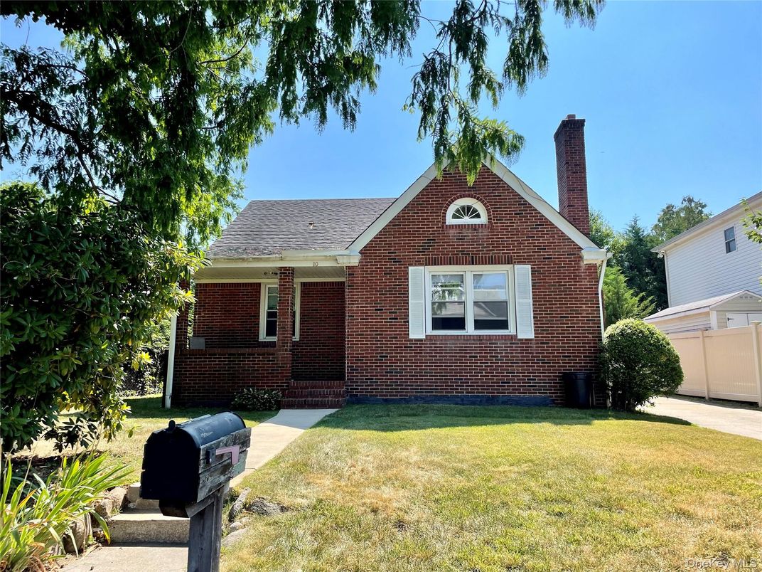 Exterior, Facade, Brick Facade, Tudor Revival