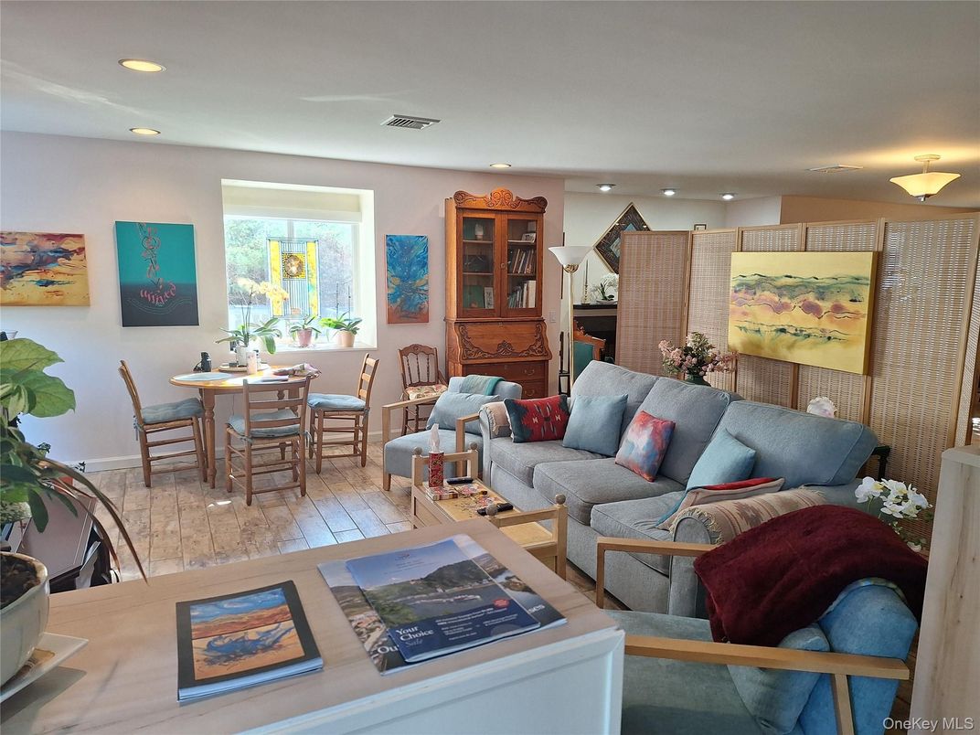 Dining room, Interior, Living room, Recessed Lighting