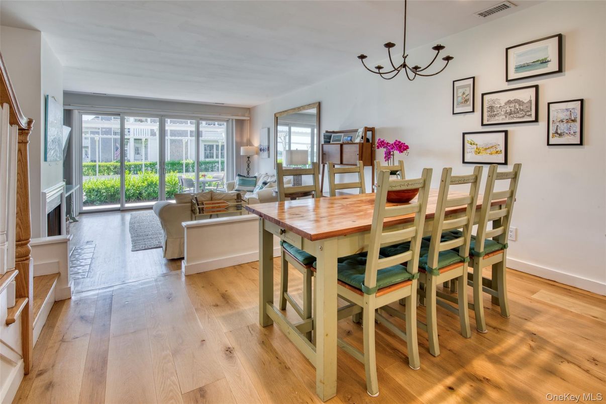 Chandelier, Dining room, Interior, Living room, Wood Texture Flooring