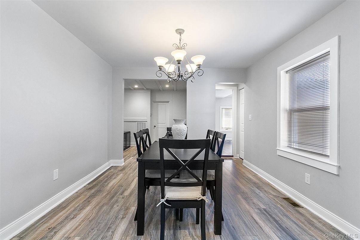 Chandelier, Dining room, Interior, Recessed Lighting, Wood Texture Flooring