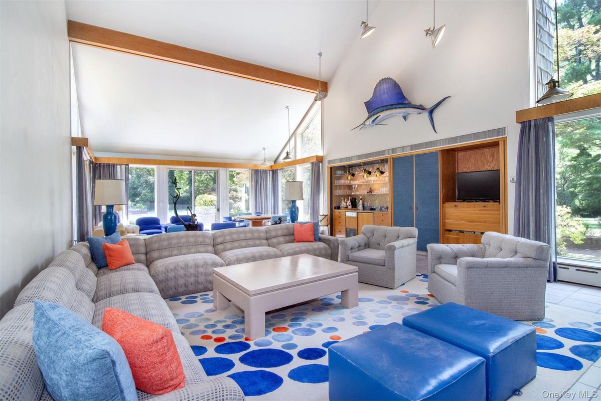 Interior, Living room, Pendant Lights