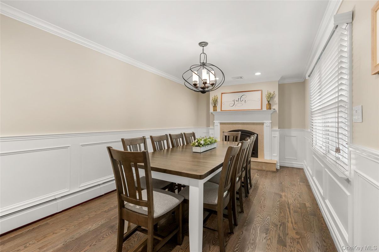 Chandelier, Dining room, Fireplace, Interior, Pendant Lights, Recessed Lighting, Wood Texture Flooring
