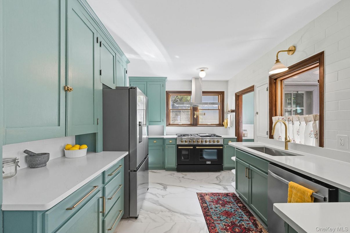 Interior, Kitchen, Marble, Stainless Steel Appliances
