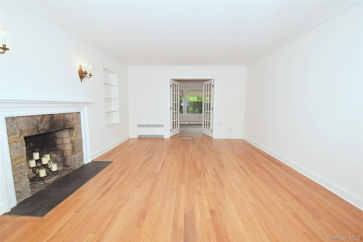Empty room, Fireplace, Interior, Wood Texture Flooring