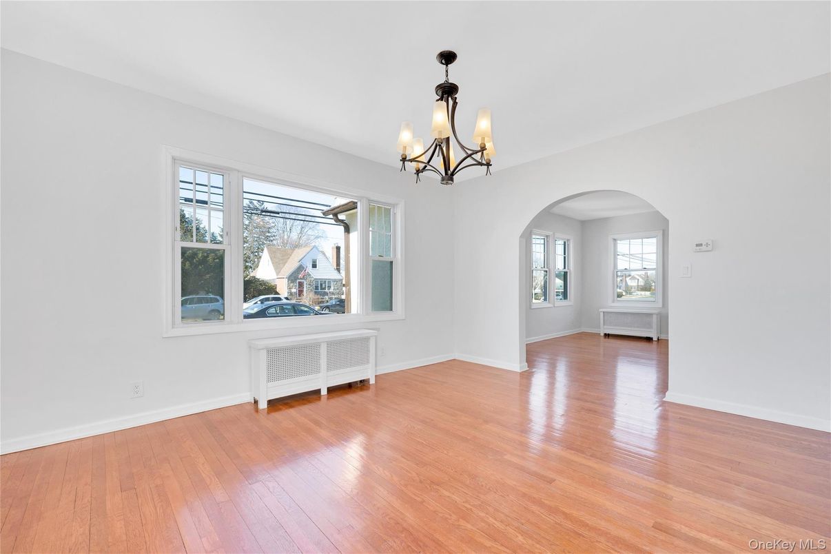 Chandelier, Empty room, Interior, Wood Texture Flooring