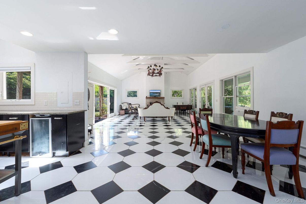 Dining room, Interior, Kitchen, Recessed Lighting
