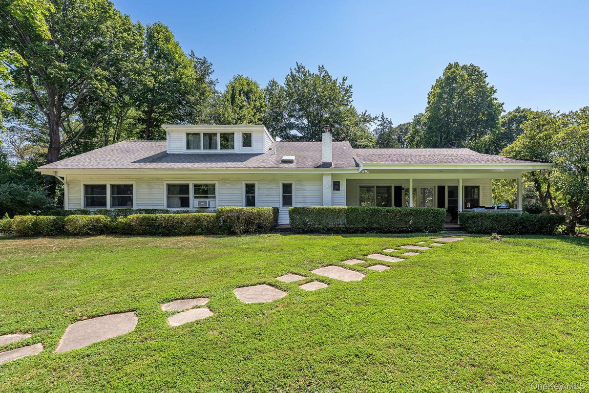 Backyard, Exterior, Facade, Ranch