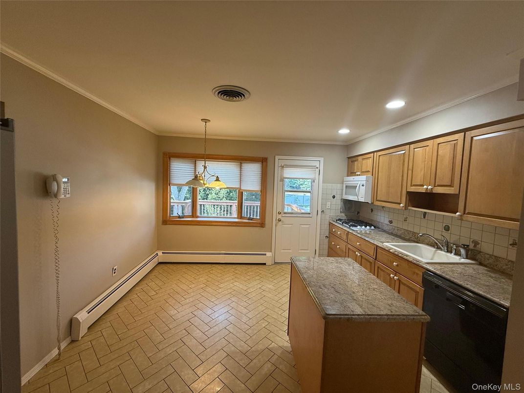 Interior, Kitchen, Pendant Lights, Recessed Lighting