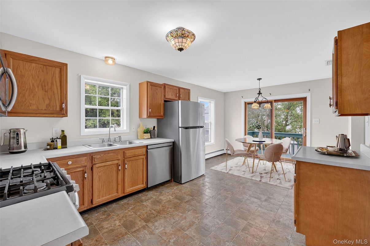 Dining room, Interior, Kitchen, Pendant Lights