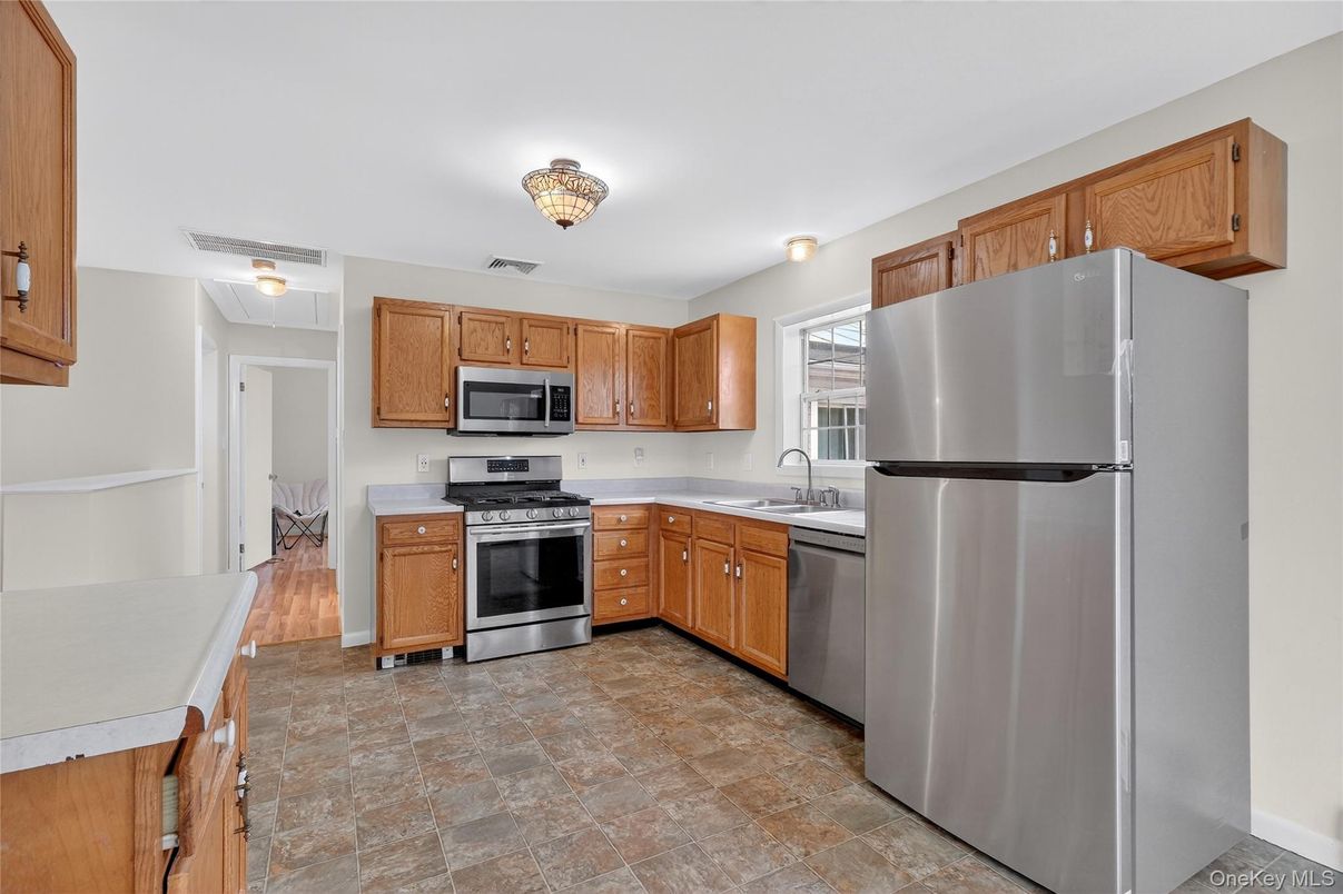 Interior, Kitchen, Stainless Steel Appliances