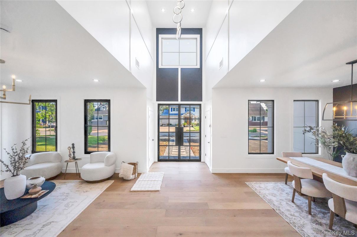Dining room, Interior, Living room, Pendant Lights, Recessed Lighting, Wood Texture Flooring