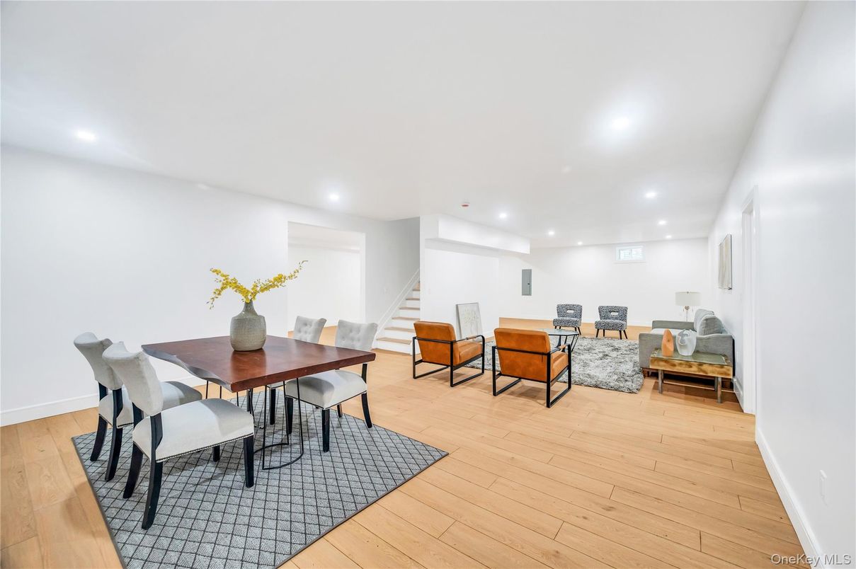 Dining room, Interior, Living room, Recessed Lighting, Wood Texture Flooring