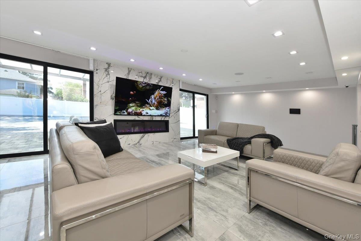 Interior, Living room, Marble, Marble Walls, Recessed Lighting