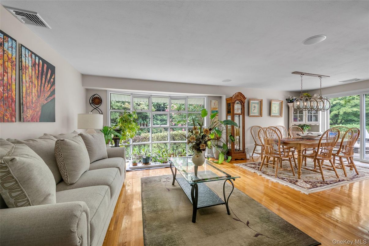 Dining room, Interior, Living room, Pendant Lights, Wood Texture Flooring