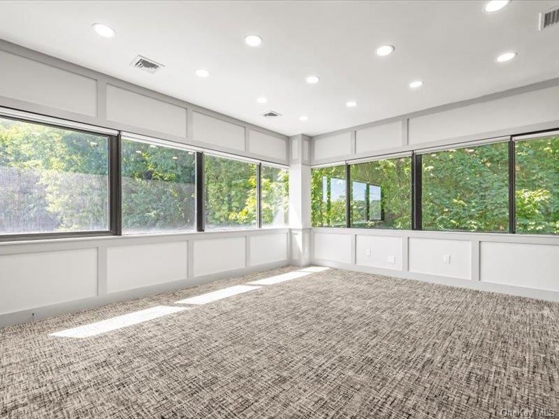 Empty room, Interior, Recessed Lighting, Sun Room
