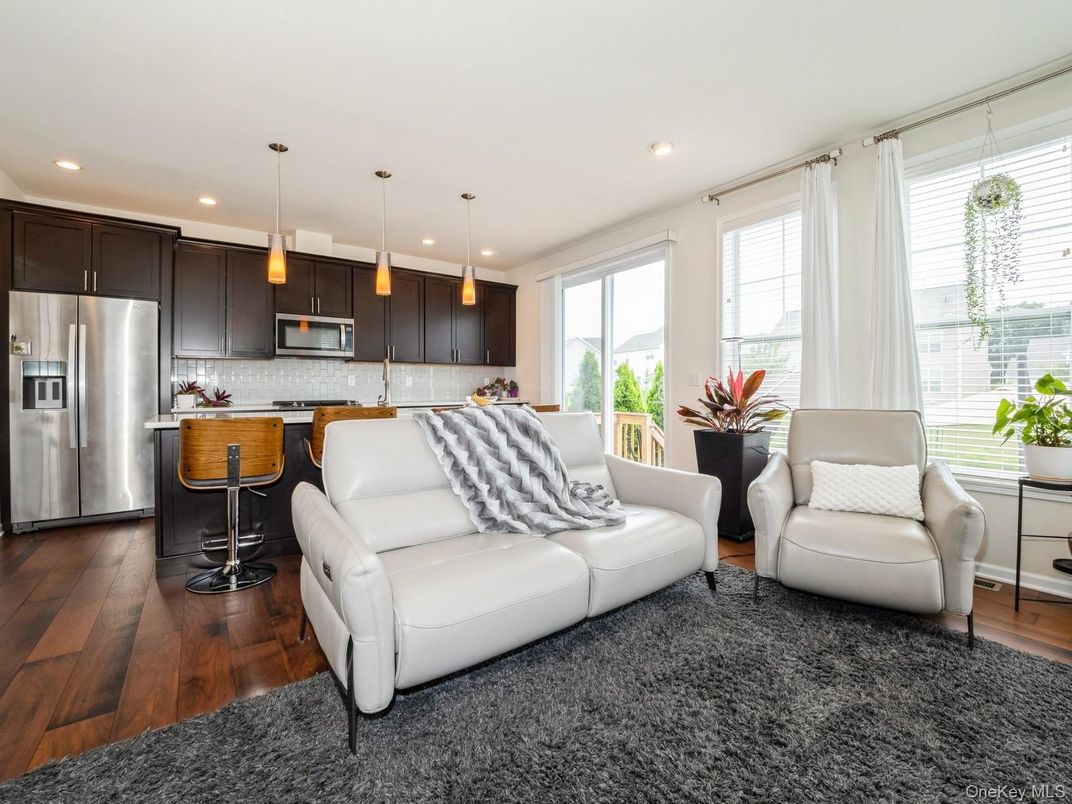 Interior, Kitchen, Living room, Pendant Lights, Recessed Lighting, Stainless Steel Appliances, Wood Texture Flooring