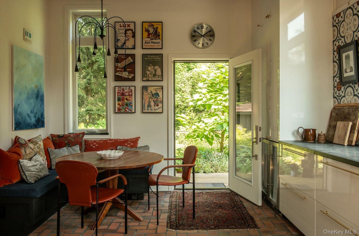 Dining room, Interior