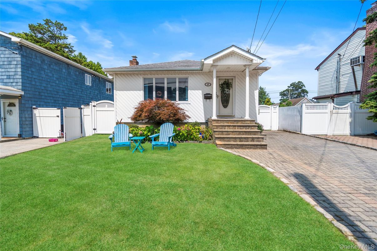 Attached, Backyard, Exterior, Facade, Cape Cod