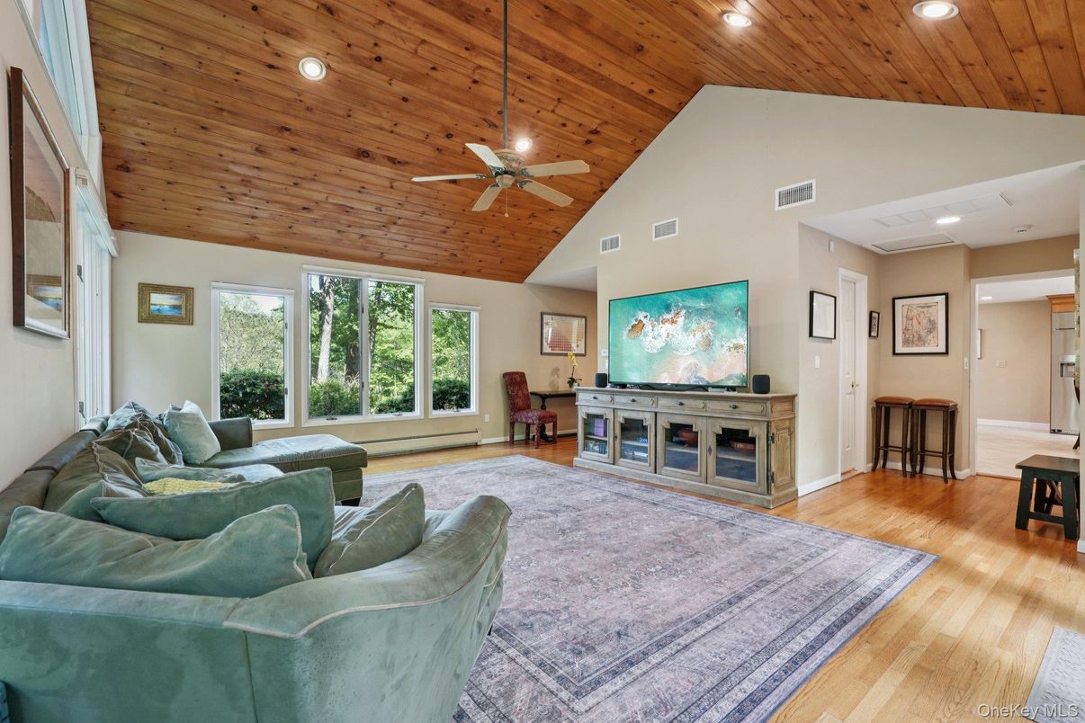 Interior, Living room, Recessed Lighting, Wooden Ceilings, Wood Texture Flooring