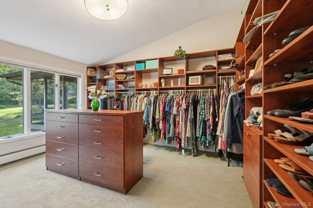 Interior, Walk-in Closets