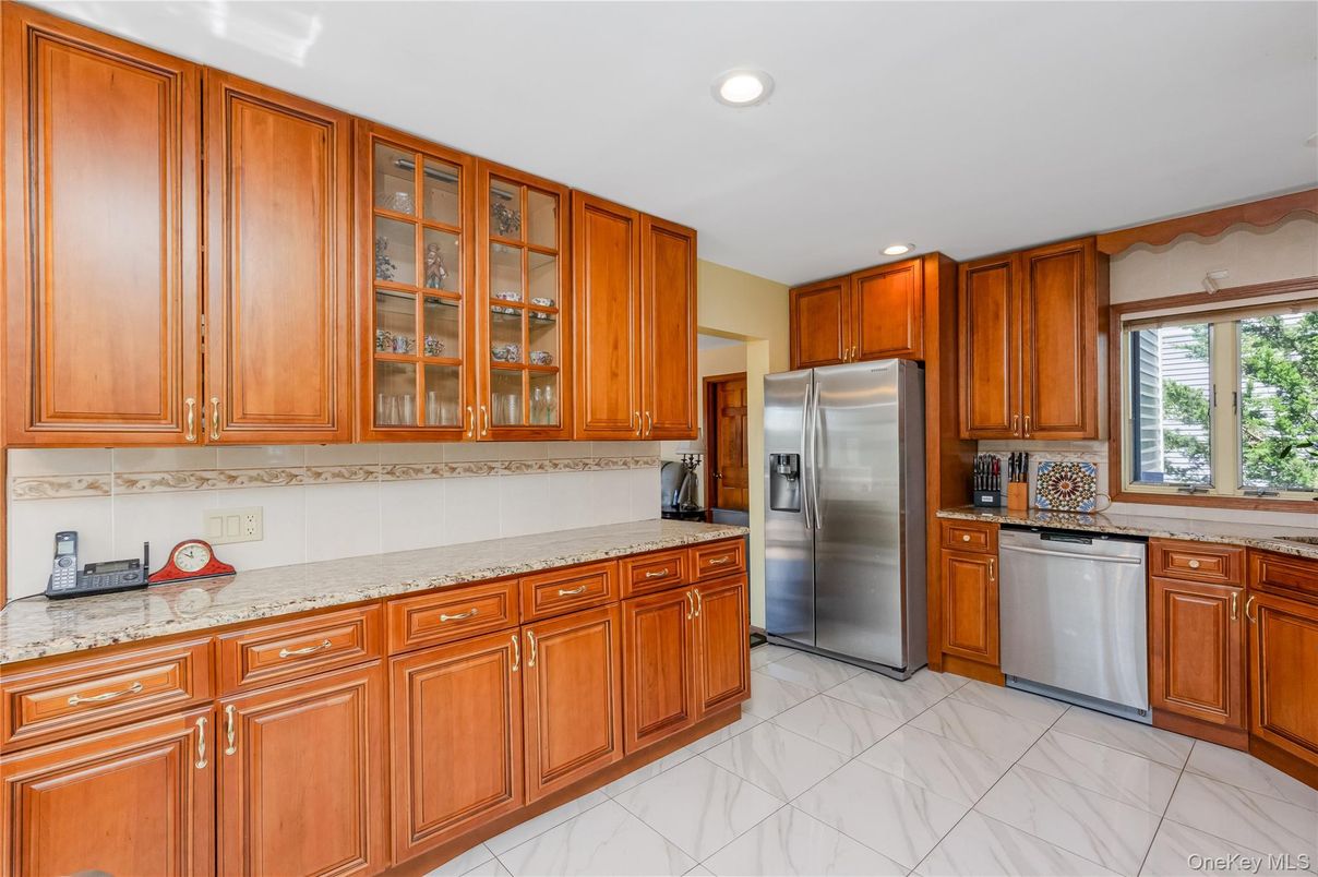 Interior, Kitchen, Marble, Recessed Lighting, Stainless Steel Appliances