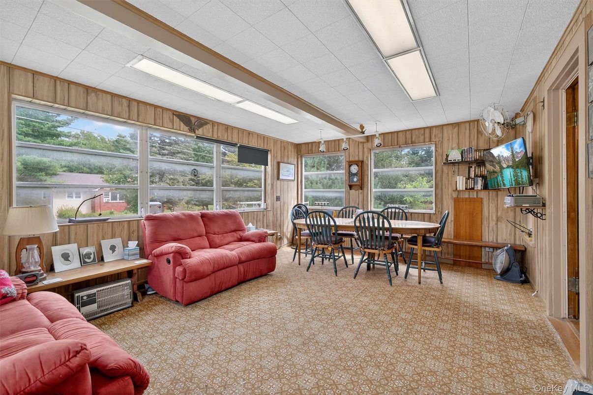 Dining room, Interior, Living room, Sun Room, Wooden Walls