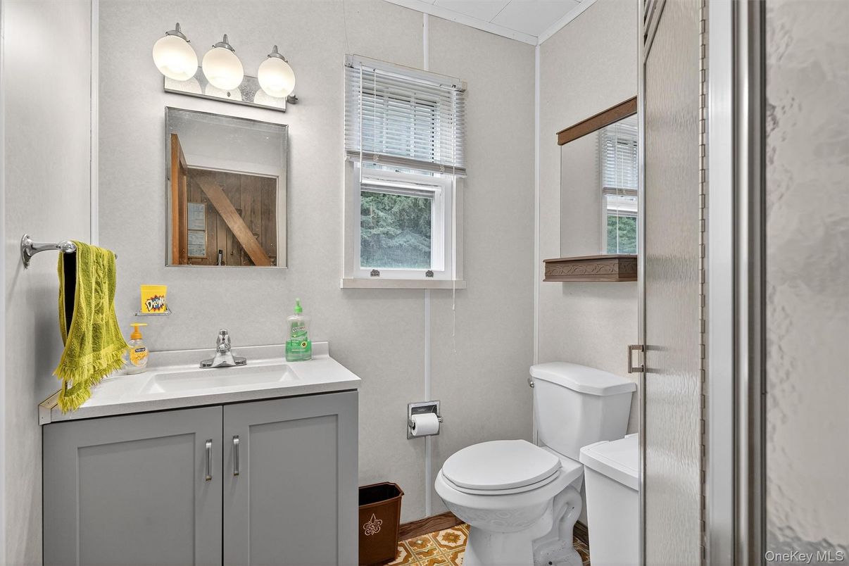 Bathroom, Interior