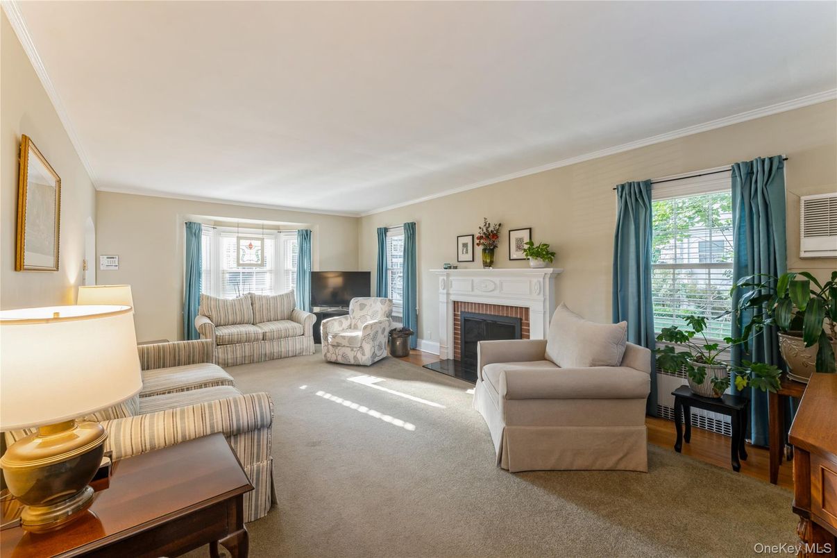 Fireplace, Interior, Living room