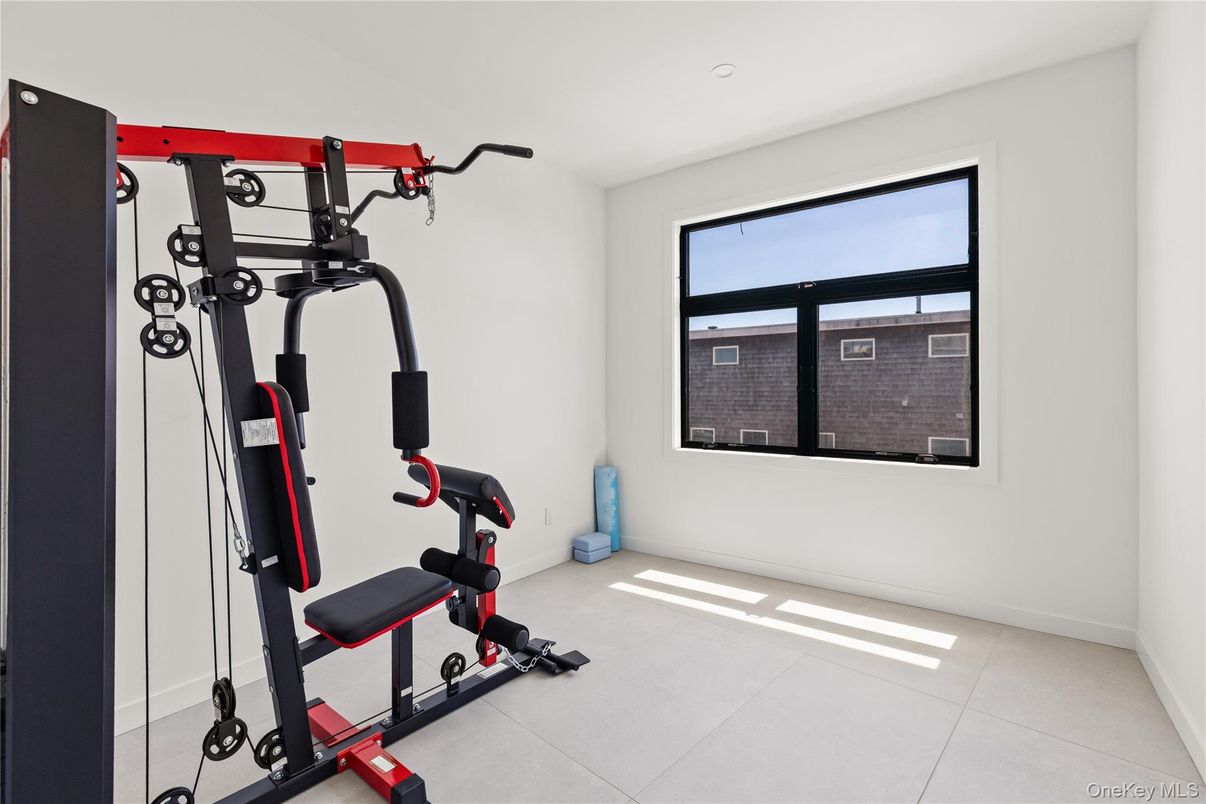 Fitness Equipment, Interior, Recessed Lighting