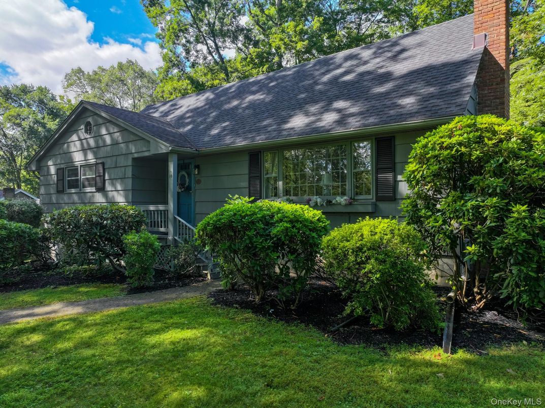 Exterior, Facade, Cape Cod
