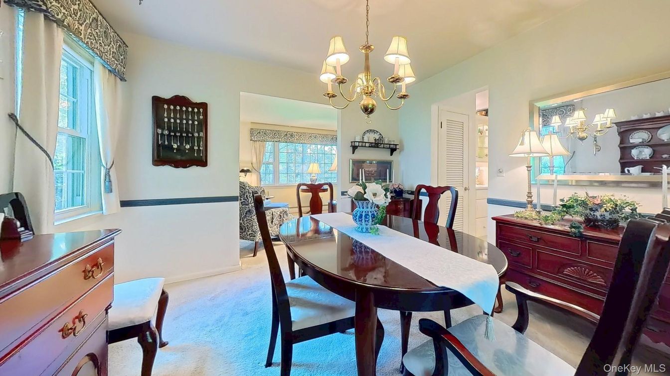 Chandelier, Dining room, Interior