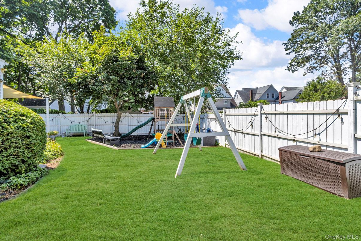 Backyard, Exterior, Playground