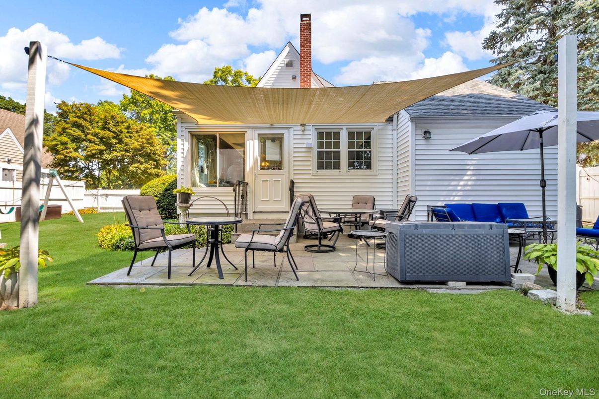 Backyard, Exterior, Hot Tub