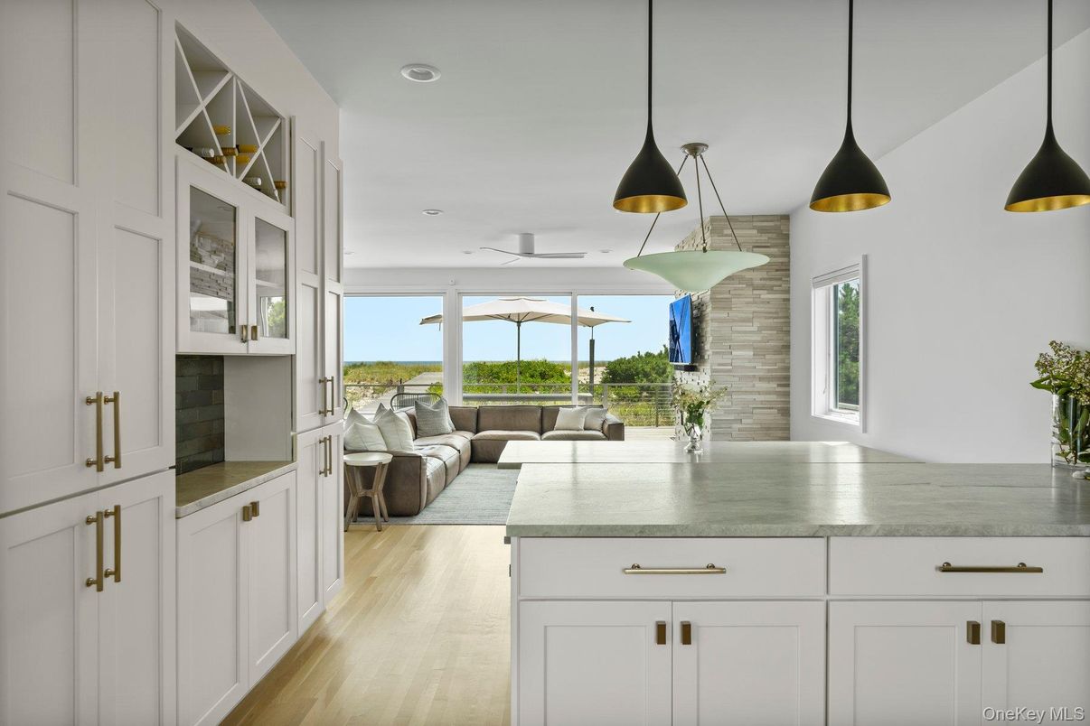 Interior, Kitchen, Living room, Pendant Lights, Recessed Lighting, Wood Texture Flooring