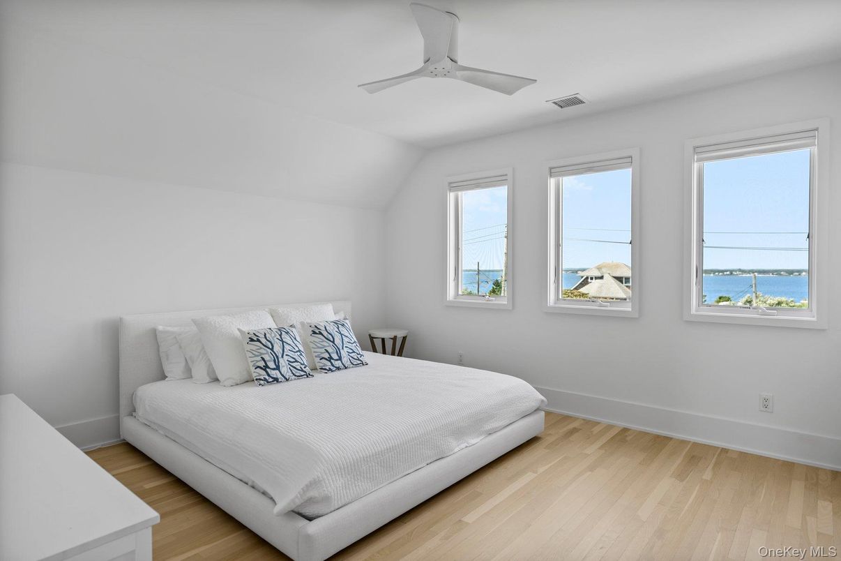 Bedroom, Interior, Water, Wood Texture Flooring